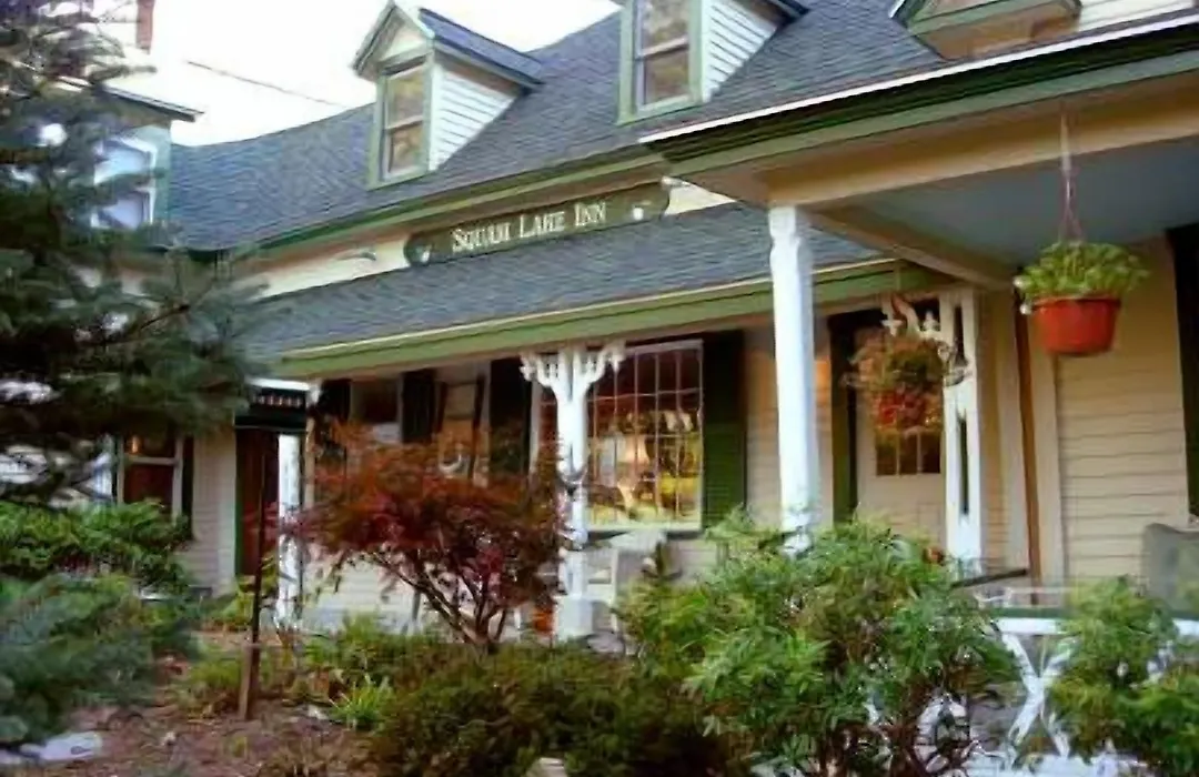 Squam Lake Inn-1